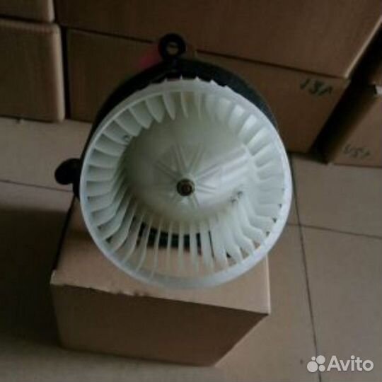 Мотор радиатор печки Hitachi/zx270