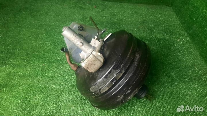 Вакуумный усилитель тормозов Mercedes-Benz S300