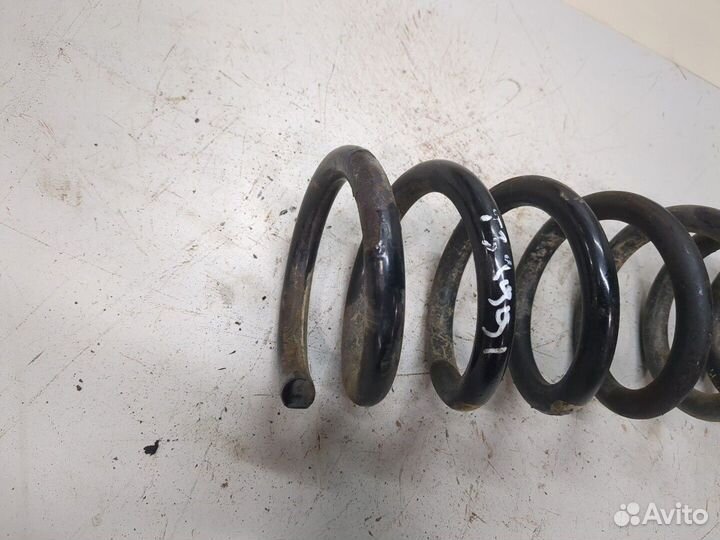 Пружина подвески Suzuki Grand Vitara, 2004