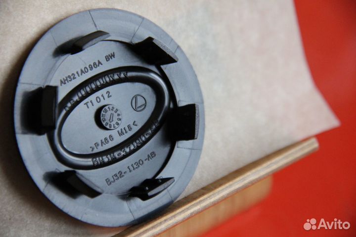 Колпачки на литые диски Land Rover