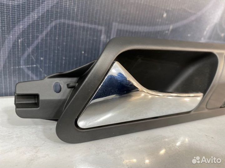Ручка двери внутренняя задняя левая Volkswagen