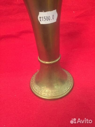 Бронзовая ваза