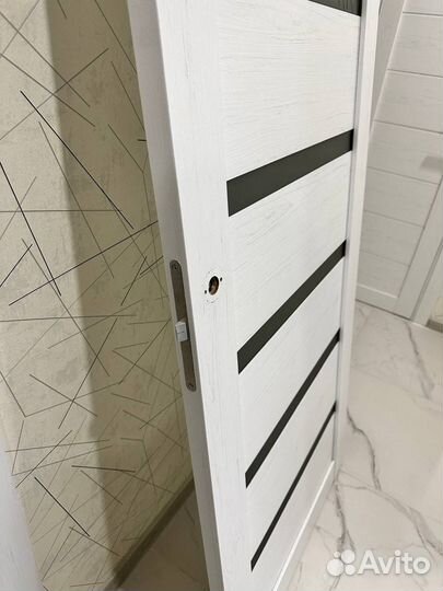 Дверь межкомнатная со стеклом