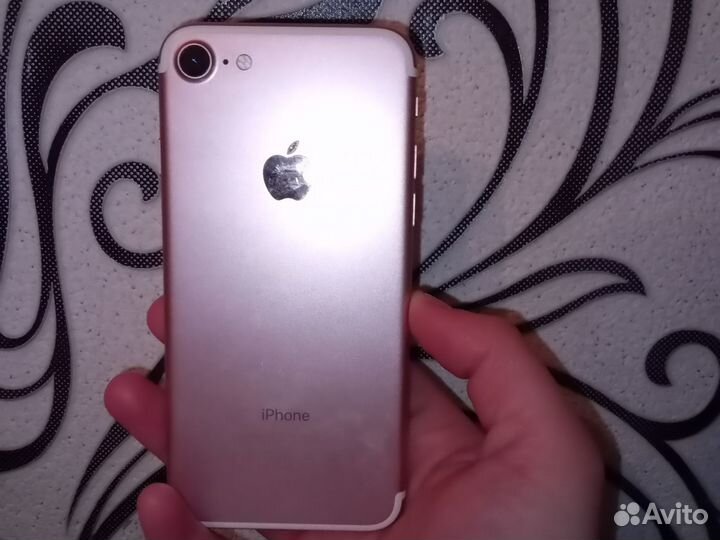 iPhone 7, 32 ГБ