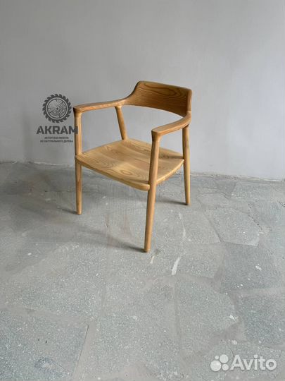 Стул деревянный