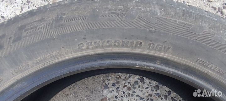 Bridgestone Dueler H/L 5.00/10.5 R18