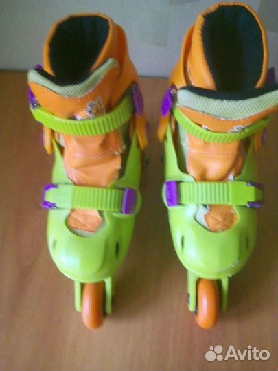 Роликовые коньки