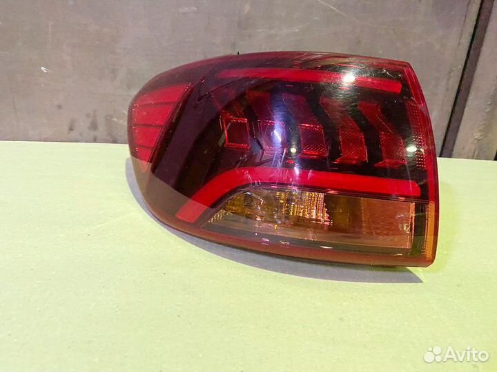 Фонарь задний левый Kia Sorento Prime UM