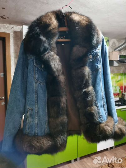 Джинсовая куртка