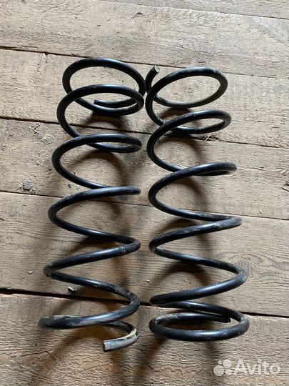 Комплект пружин ST-44401 перед