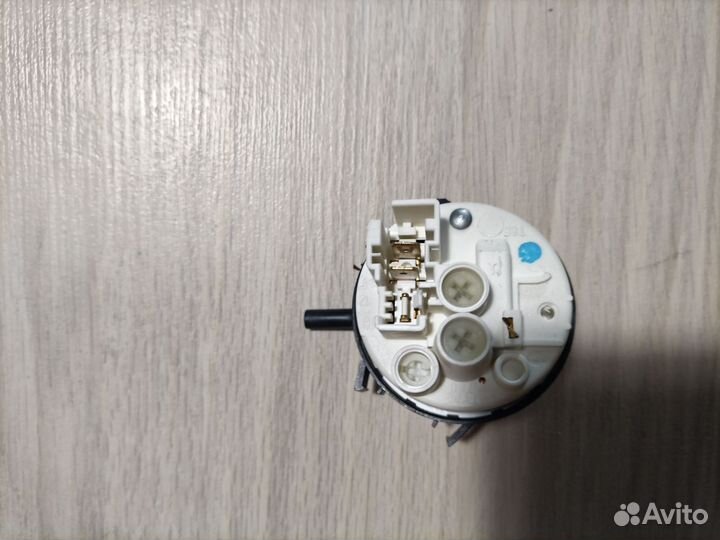 Прессостат для стиральной маш. indesit btw a61052