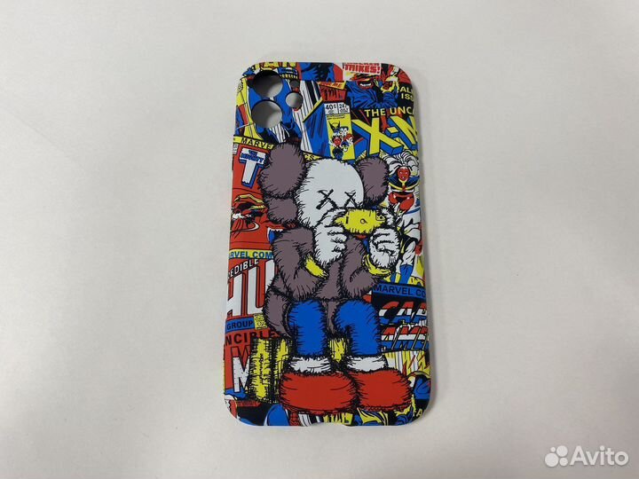 Чехол на iPhone 11 Kaws