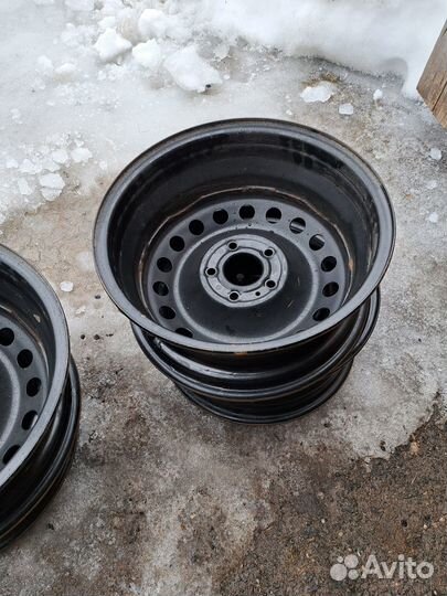 Диски штампованные R16 на Kia Sportage