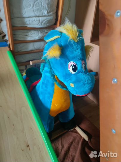 Детская качалка лошадь