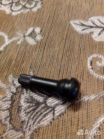 Вентиль для бескамерной шины