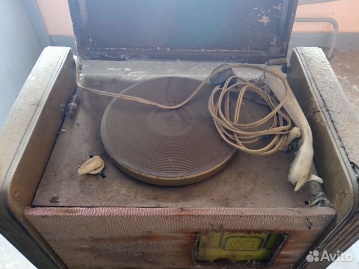 Радиоприемник. Кто больше предложит тому продам