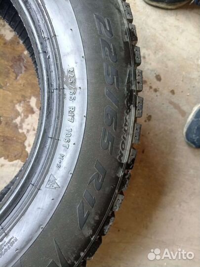 Pirelli Ice Zero 225/65 R17