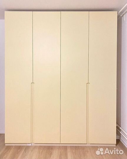 Шкаф распашной B 736