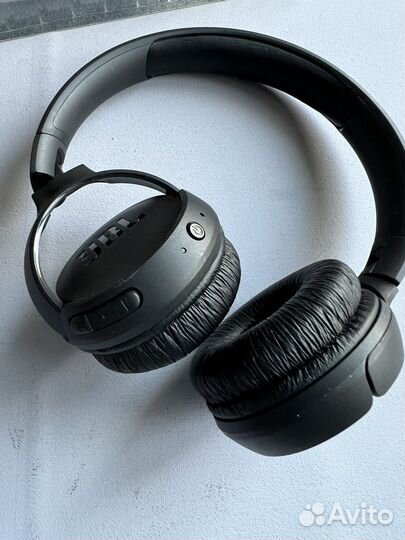 Наушники беспроводные JBL 560 черные оригинал