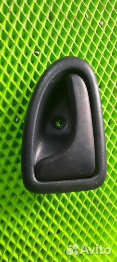Внутренняя ручка двери Renault Symbol