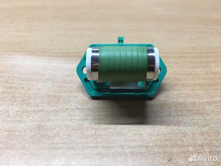 Резистор вентилятора охлаждения Ford Fusion CBK