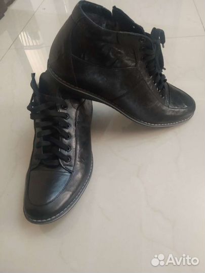 Ботинки 41размер, но маломерят на пол размера