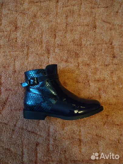 Ботинки и сапоги на девочку