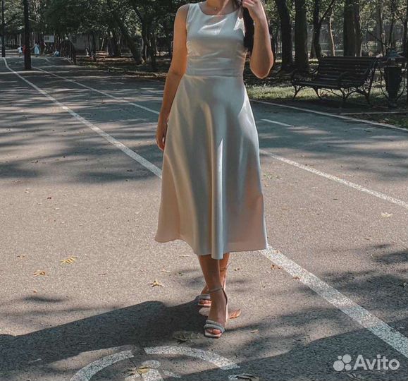 Платье вечернее