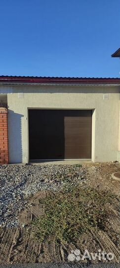 Гаражные секционные ворота