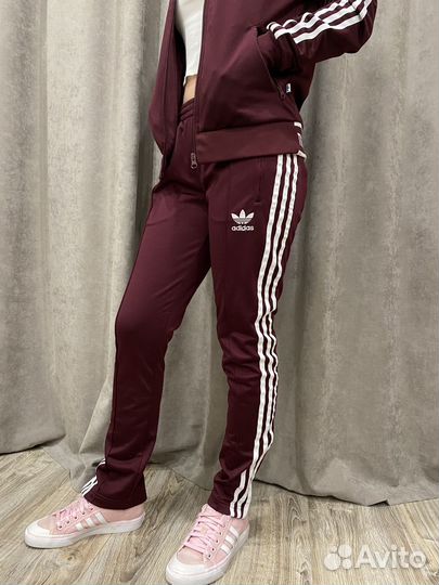 Спортивный костюм adidas