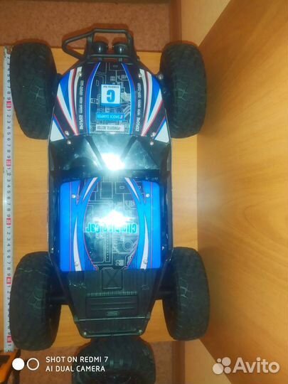 Машина на радио управление