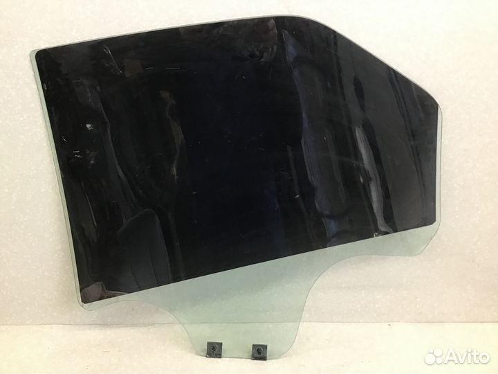 Стекло двери задней правой Renault Logan 2005-2014