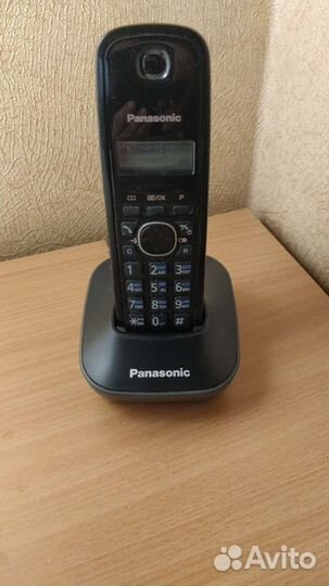 Радиотелефон Panasonic KX-TG1611RUH