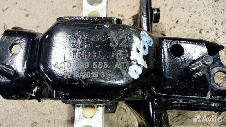 Опора АКПП Volkswagen Polo.Оригинал.бу