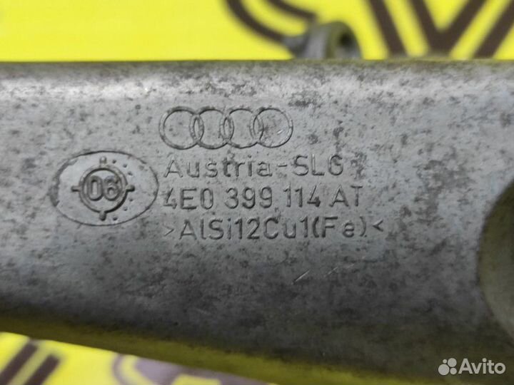 Кронштейн правый Audi BVJ