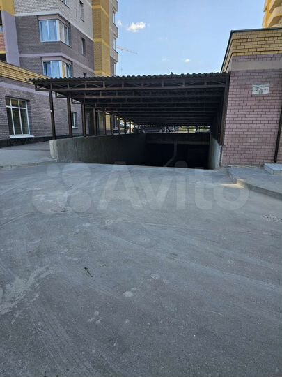 Машиноместо, 16 м²