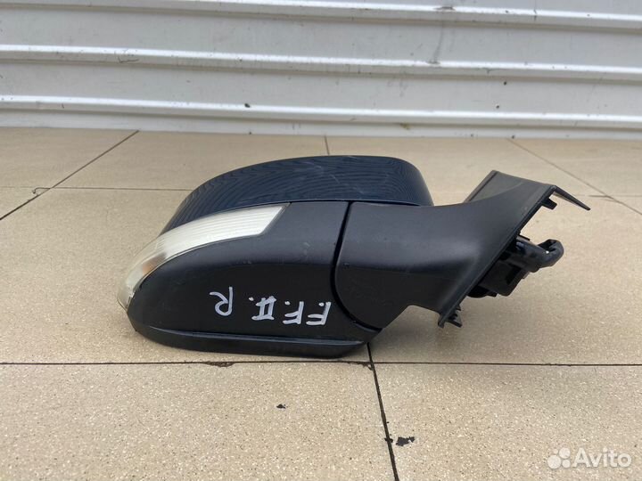 Зеркало правое Ford Focus 2