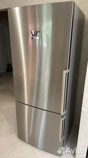 Холодильник Bosch. Новый