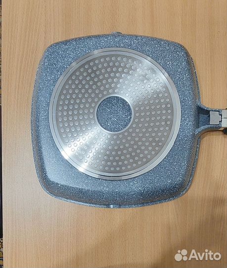 Сковорода гриль новая