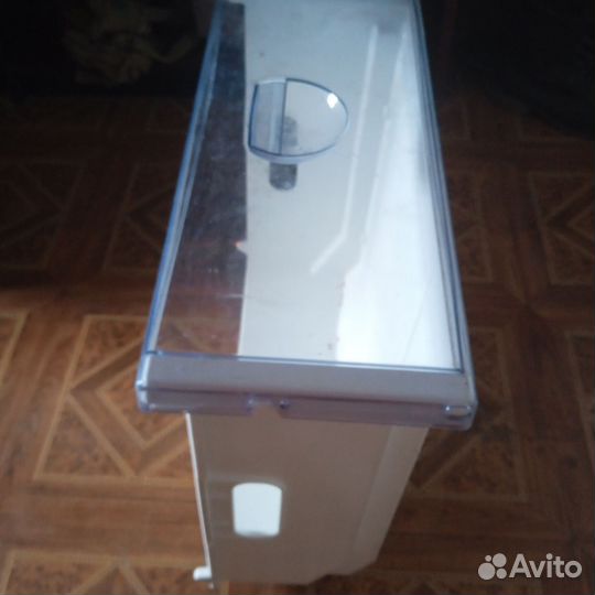 Ящик пластиковый бу от холодильника Вестфрост