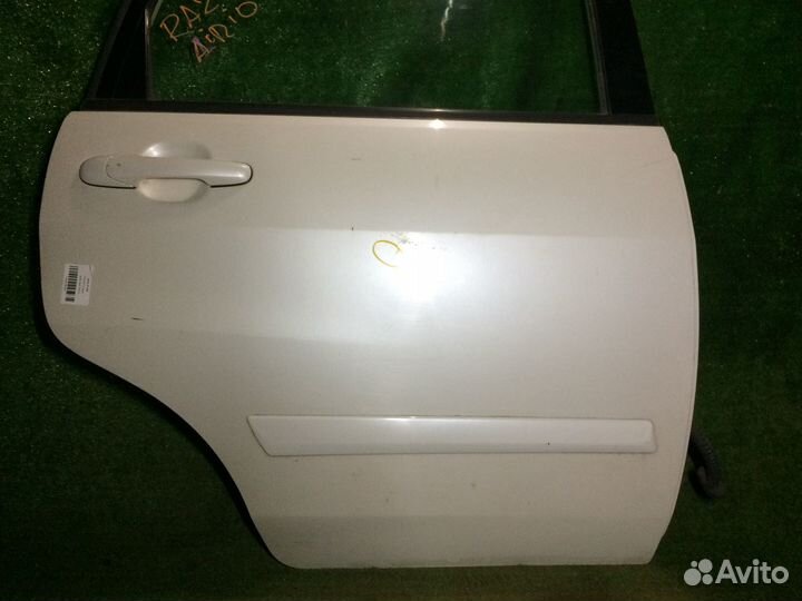 Дверь задняя правая sedan Suzuki Aerio RA21 RB21S