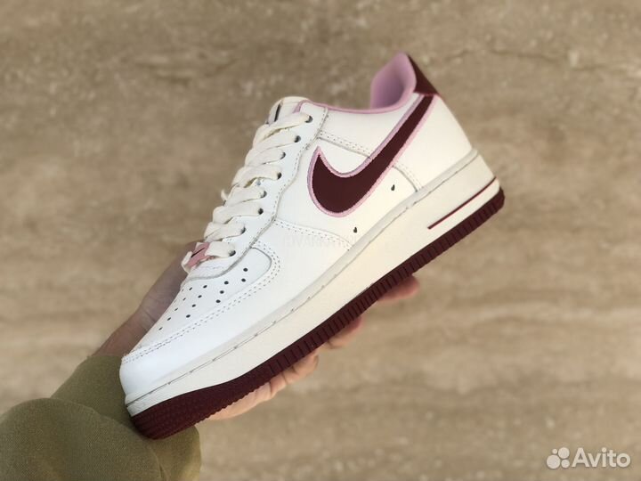 Кроссовки Nike Air Force 1 Valentine’s Day