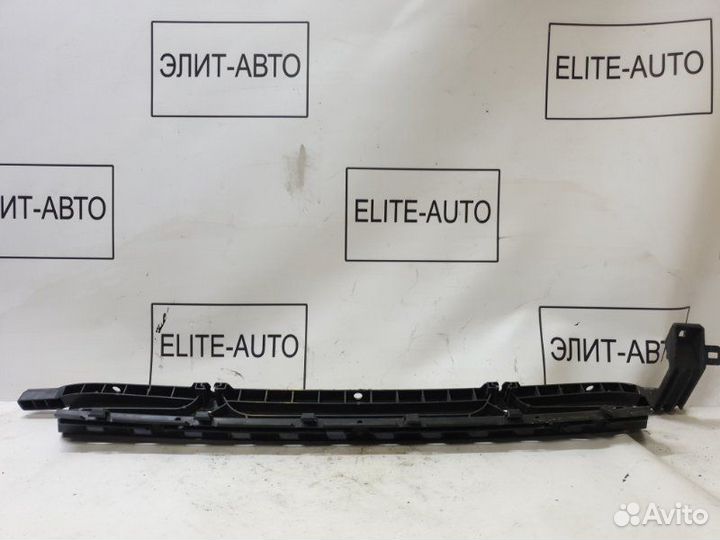 Воздуховод накладка радиатора Mercedes E Class