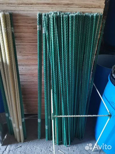 Колышки садовые стеклокомпозитные и кустодержатели