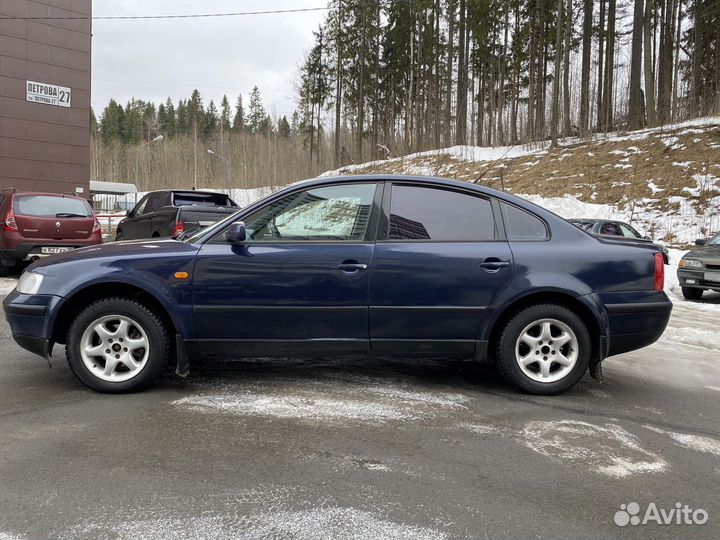 Volkswagen Passat 1.6 МТ, 1998, 258 000 км