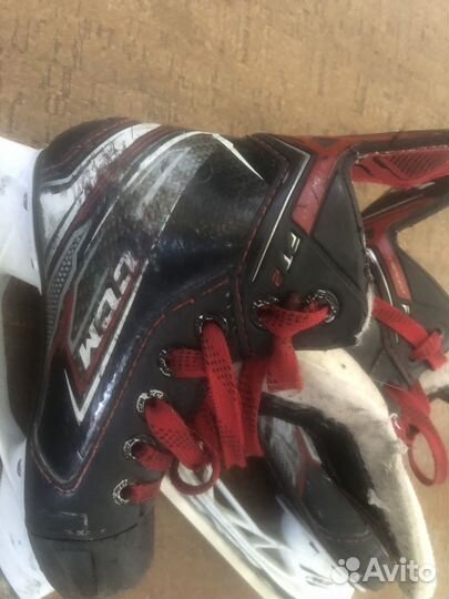 Коньки хоккейные ccm jetspeed ft2