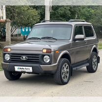 ВАЗ (LADA) 4x4 (Нива) 1.7 MT, 2015, 200 000 км, с пробегом, цена 575 000 руб.