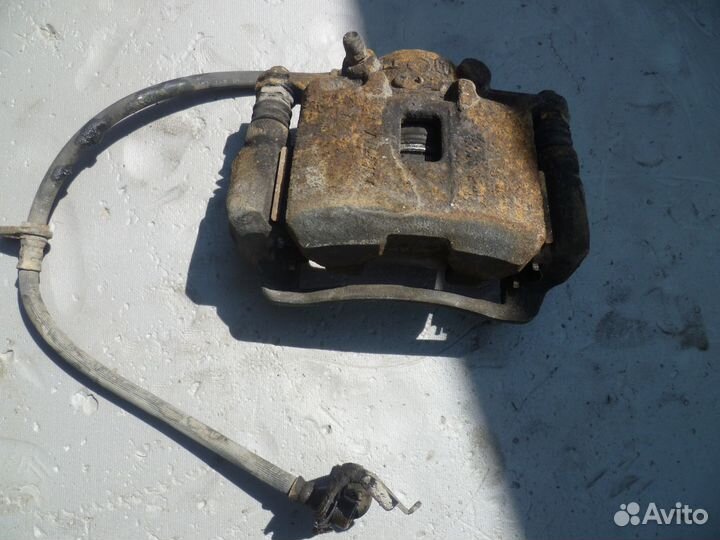 Honda Civic 4d суппорт передний