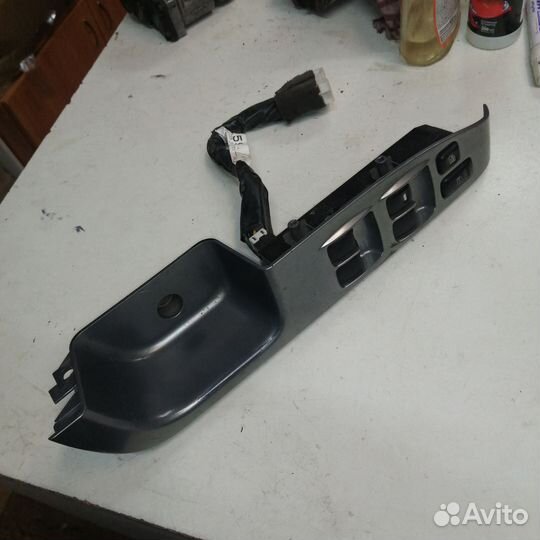 Блок управления стеклопод. Mitsubishi Outlander