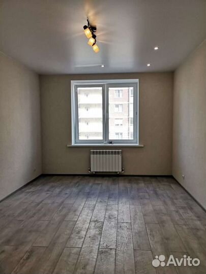 Шпатлевка, поклейка обоев, укладка ламината